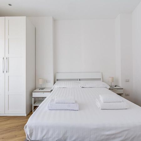 Top Accommodations In The Heart Of Milano! Bagian luar foto