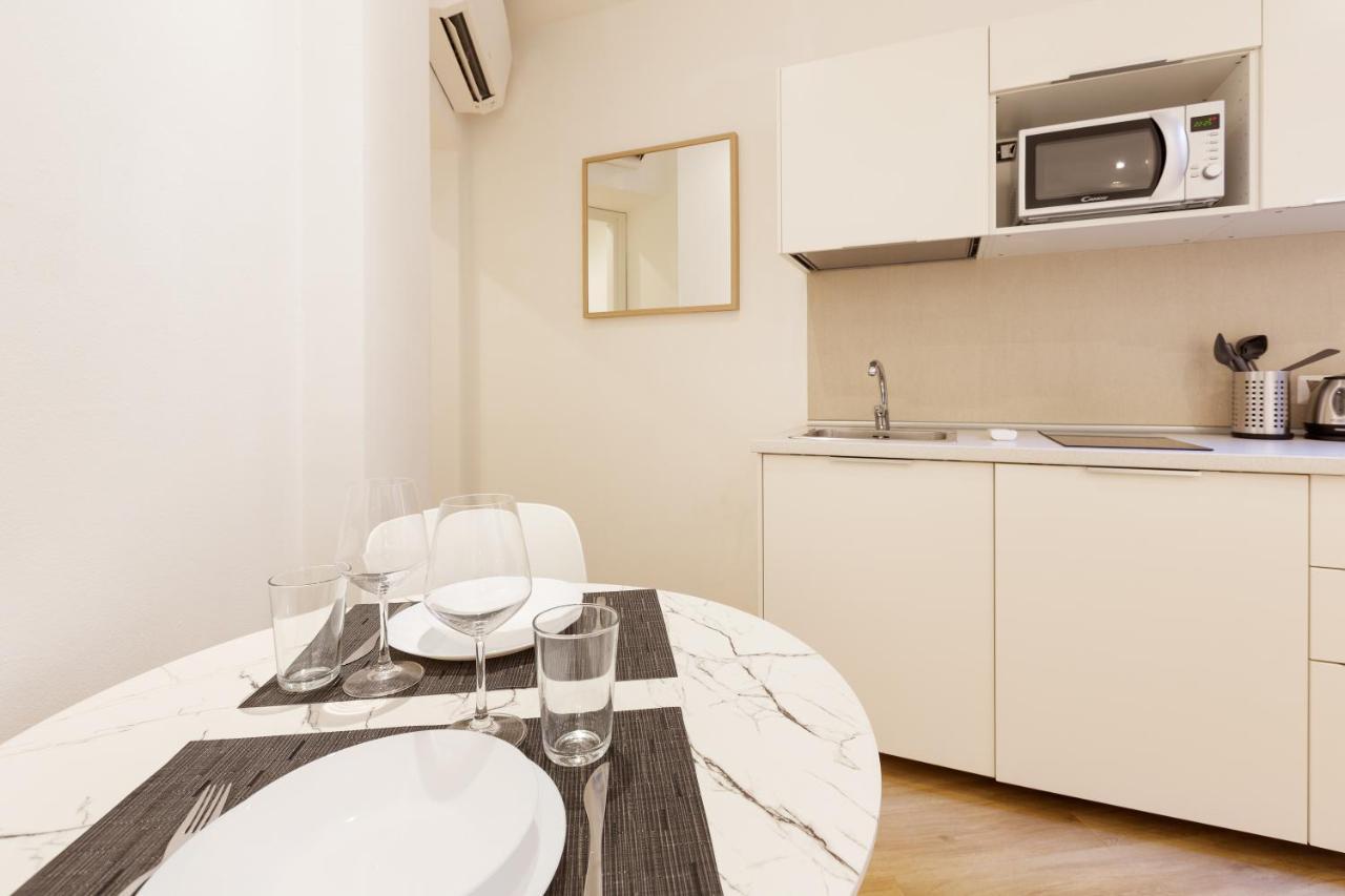 Top Accommodations In The Heart Of Milano! Bagian luar foto