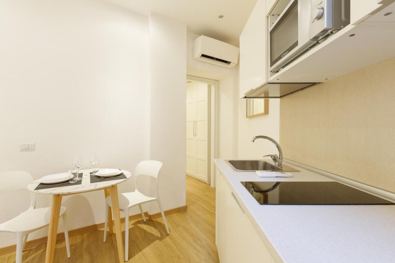 Top Accommodations In The Heart Of Milano! Bagian luar foto